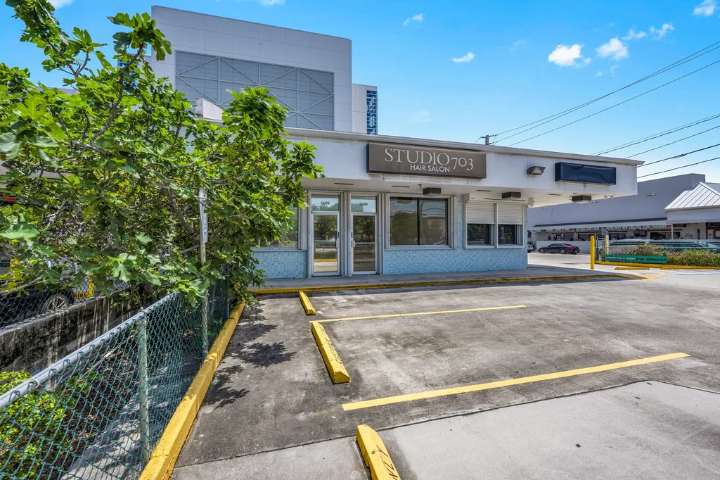 1596 Cordova Road Fort Lauderdale FL 33316
