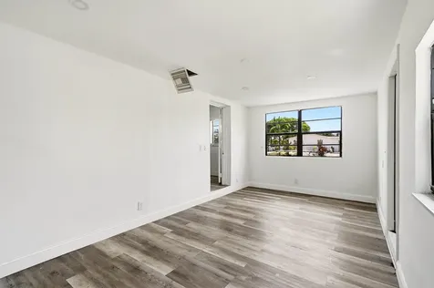 1060 SW 5th Terrace Deerfield Beach FL 33441
