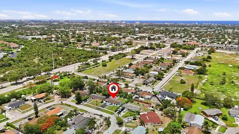 1060 SW 5th Terrace Deerfield Beach FL 33441