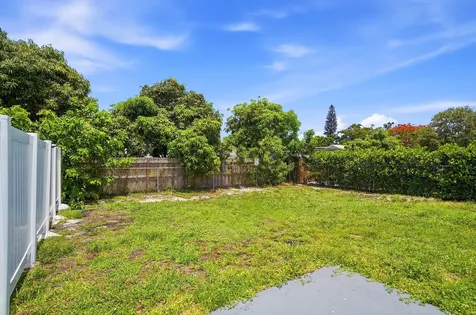 1060 SW 5th Terrace Deerfield Beach FL 33441