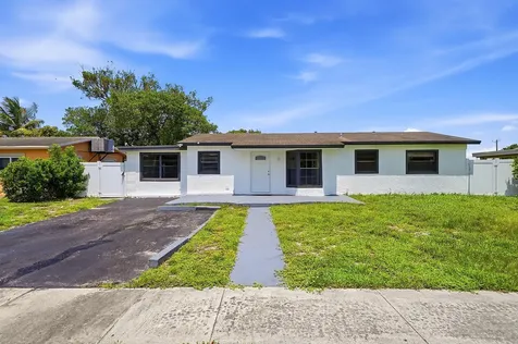 1060 SW 5th Terrace Deerfield Beach FL 33441