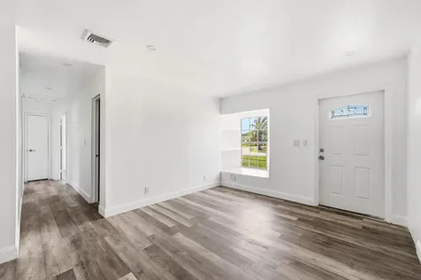 1060 SW 5th Terrace Deerfield Beach FL 33441