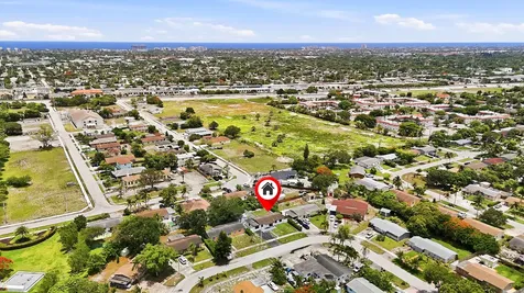 1060 SW 5th Terrace Deerfield Beach FL 33441