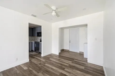 1060 SW 5th Terrace Deerfield Beach FL 33441