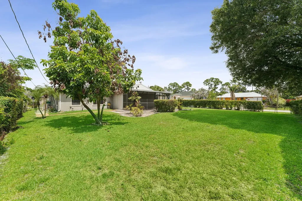 1701 SW Ardmore Street Port St Lucie FL 34953