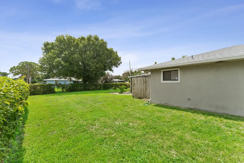 1701 SW Ardmore Street Port St Lucie FL 34953