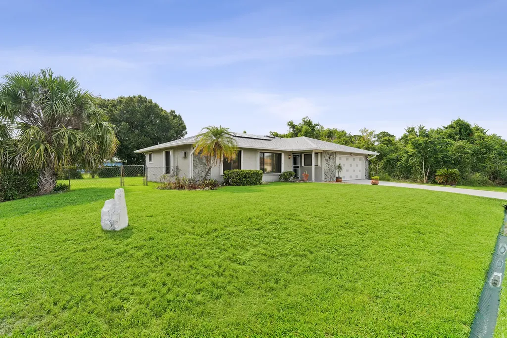 1701 SW Ardmore Street Port St Lucie FL 34953