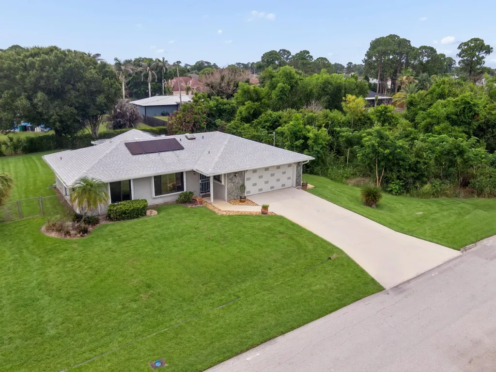 1701 SW Ardmore Street Port St Lucie FL 34953