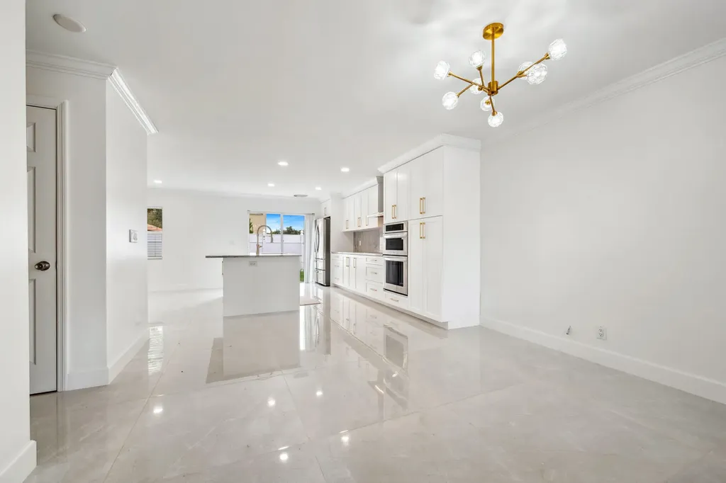 3460 Commodore Court West Palm Beach FL 33411