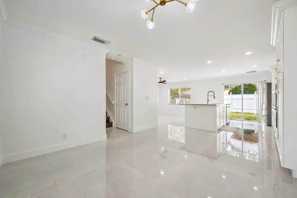 3460 Commodore Court West Palm Beach FL 33411
