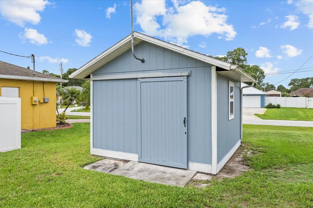 3621 SW Rosser Boulevard Port St Lucie FL 34953
