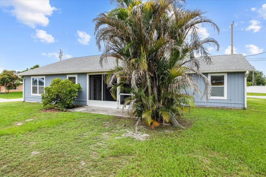 3621 SW Rosser Boulevard Port St Lucie FL 34953
