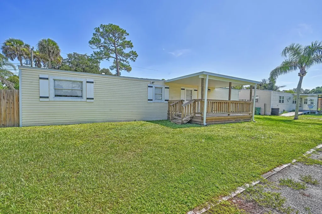 5204 Deanna Lane Fort Pierce FL 34946