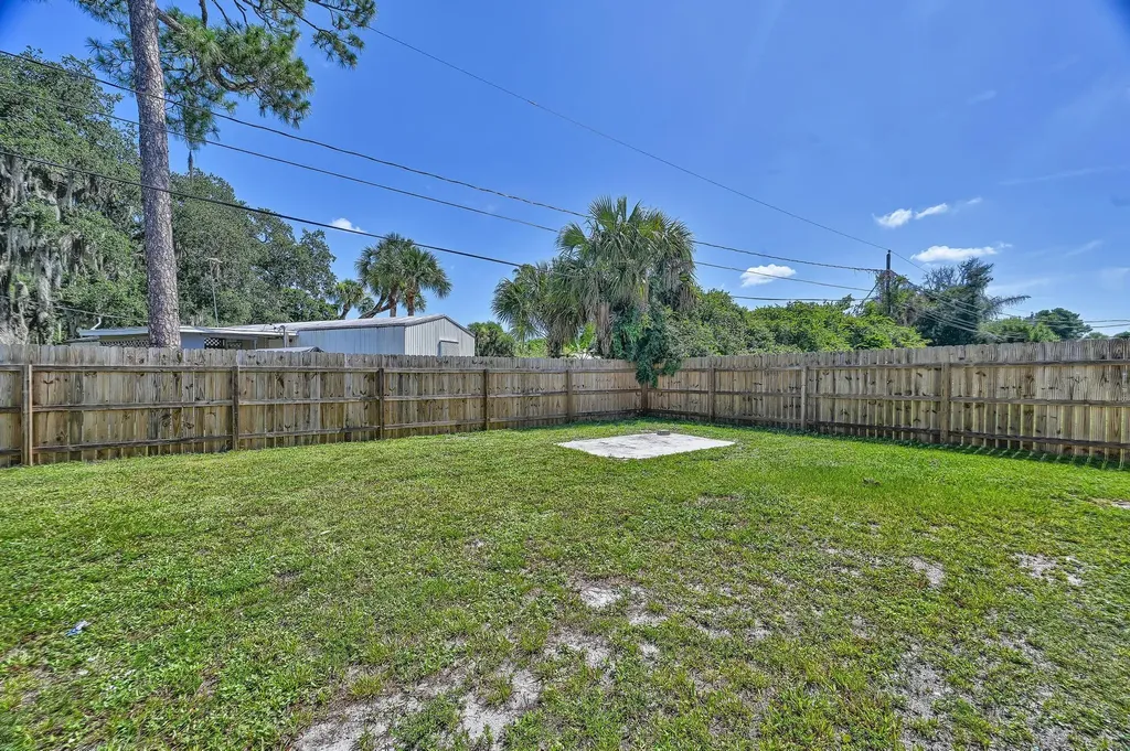 5204 Deanna Lane Fort Pierce FL 34946