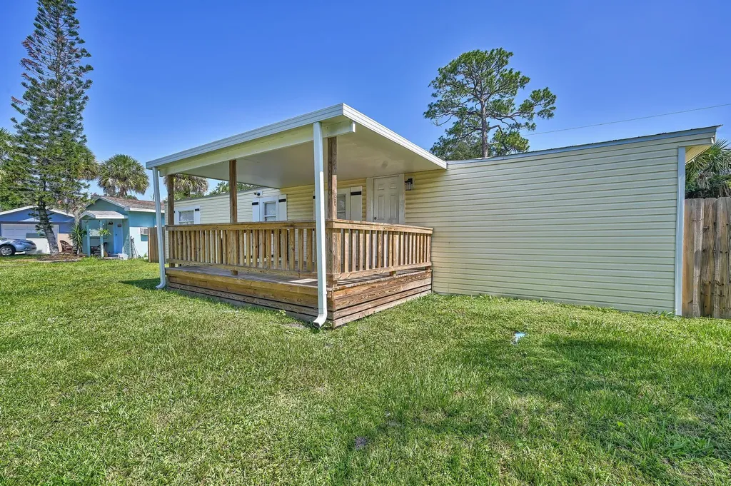 5204 Deanna Lane Fort Pierce FL 34946