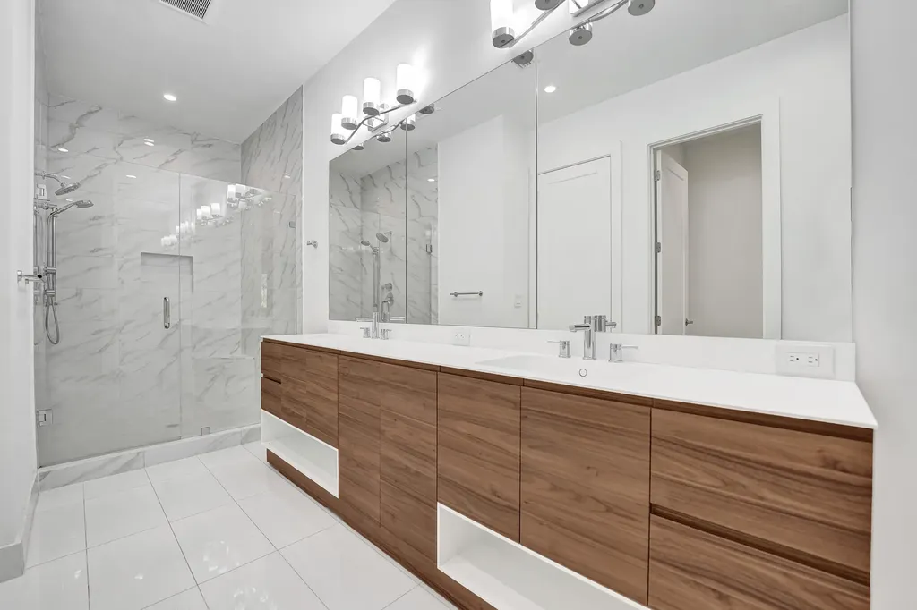 5939 Brookfield Circle W Hollywood FL 33312