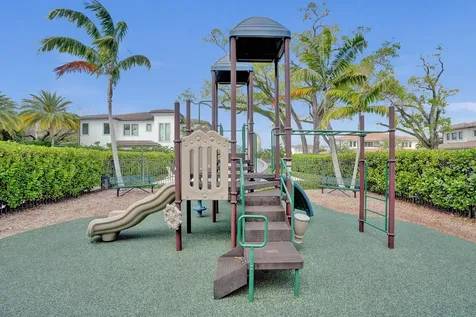 5939 Brookfield Circle W Hollywood FL 33312