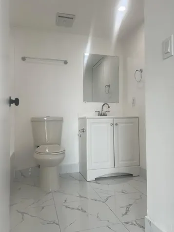 2055 SW 122nd Miami FL 33175