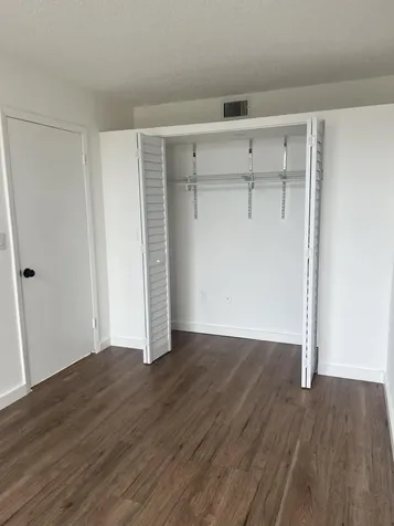 2055 SW 122nd Miami FL 33175