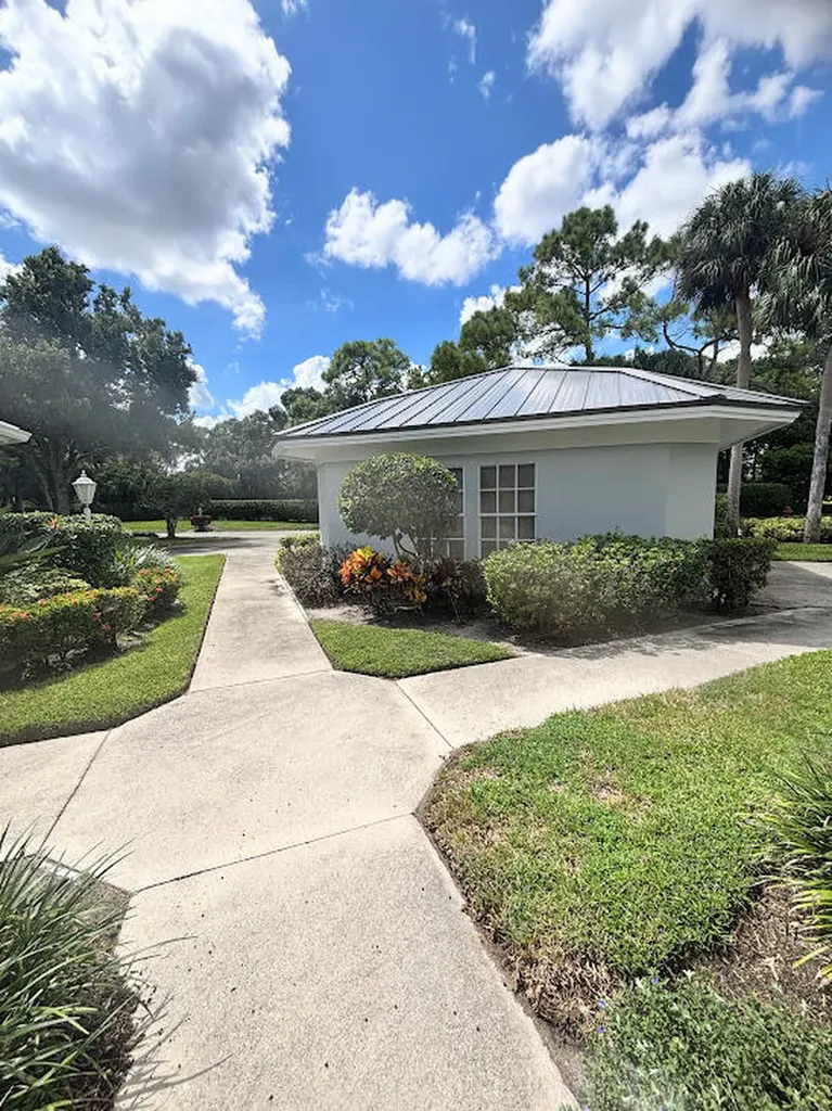 7362 Pine Creek Way Port St Lucie FL 34986