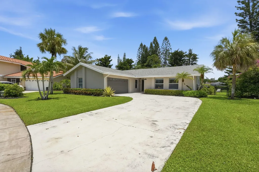 1799 Shower Tree Way Wellington FL 33414