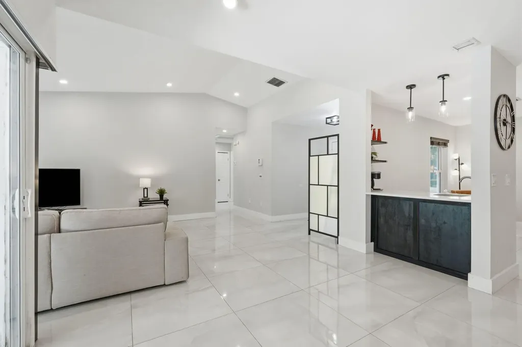 1799 Shower Tree Way Wellington FL 33414