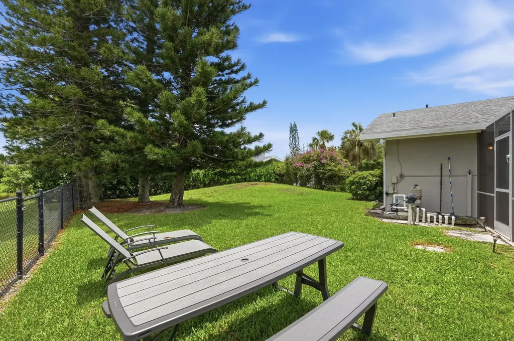 1799 Shower Tree Way Wellington FL 33414