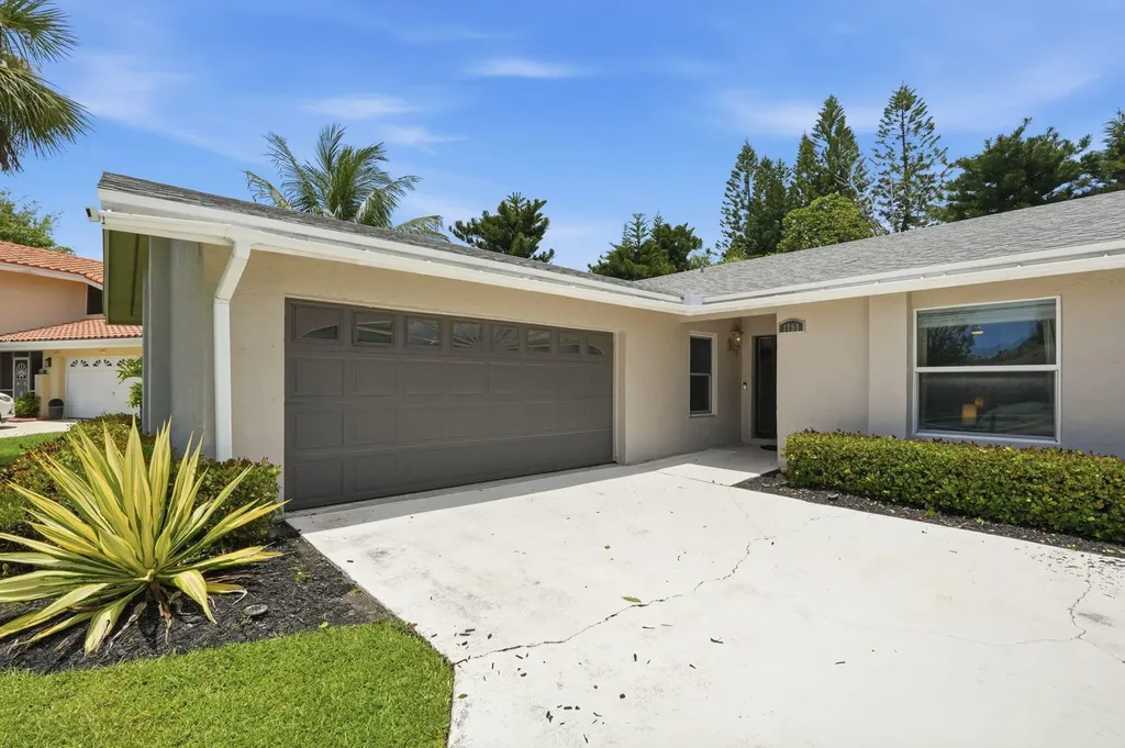 1799 Shower Tree Way Wellington FL 33414