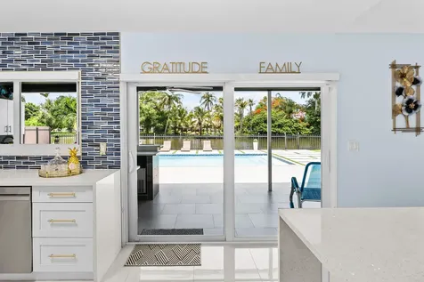 1821 Carissa Road Lake Clarke Shores FL 33406