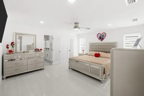 1821 Carissa Road Lake Clarke Shores FL 33406