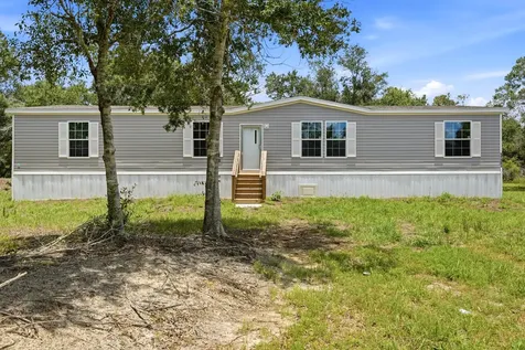 17381 NW 262nd Street Okeechobee FL 34972