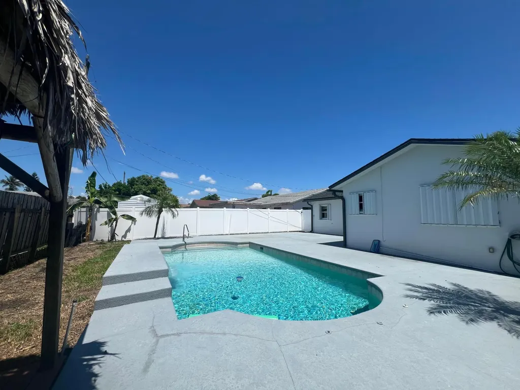 516 NW 54th Street Boca Raton FL 33487