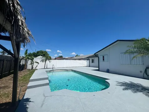 516 NW 54th Street Boca Raton FL 33487