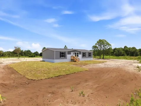 17975 NW 266th Street Okeechobee FL 34972