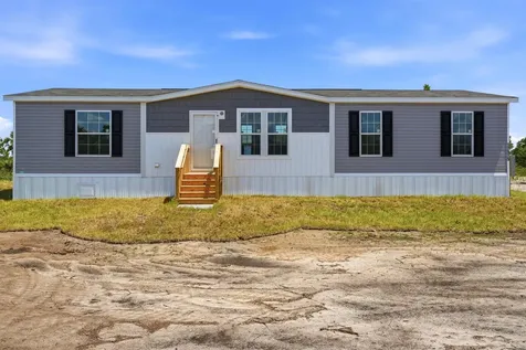 17975 NW 266th Street Okeechobee FL 34972