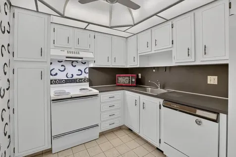 1100 Saint Charles Place Pembroke Pines FL 33026