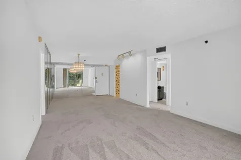 1100 Saint Charles Place Pembroke Pines FL 33026