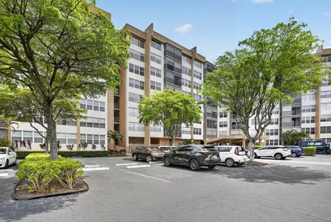 1100 Saint Charles Place Pembroke Pines FL 33026