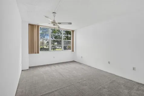 1100 Saint Charles Place Pembroke Pines FL 33026