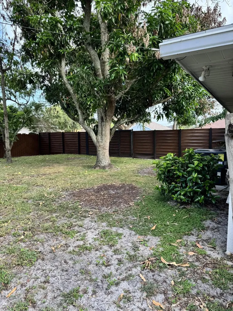 749 SW Mccracken Avenue Port St Lucie FL 34953