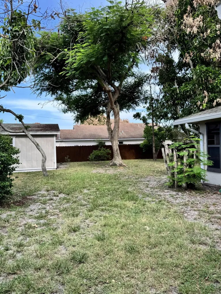 749 SW Mccracken Avenue Port St Lucie FL 34953