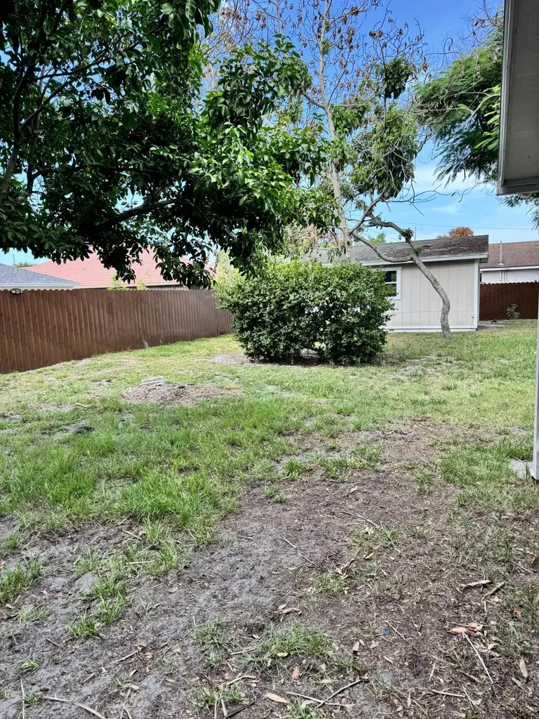 749 SW Mccracken Avenue Port St Lucie FL 34953