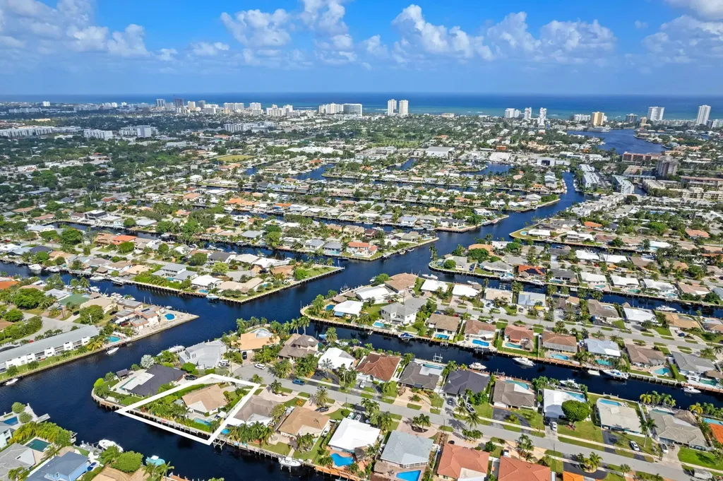 391 SE 7th Avenue Pompano Beach FL 33060