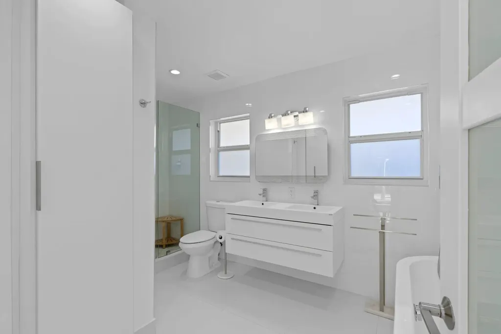 391 SE 7th Avenue Pompano Beach FL 33060