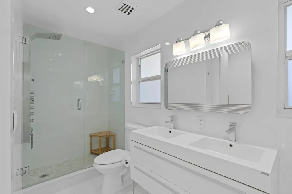 391 SE 7th Avenue Pompano Beach FL 33060