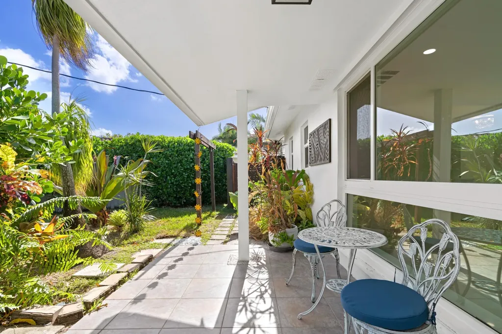 391 SE 7th Avenue Pompano Beach FL 33060