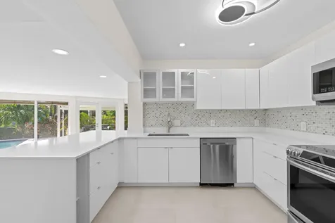 391 SE 7th Avenue Pompano Beach FL 33060