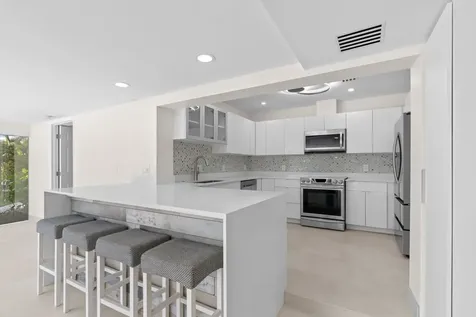 391 SE 7th Avenue Pompano Beach FL 33060