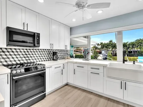 829 Appleby Street Boca Raton FL 33487