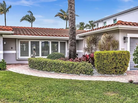 829 Appleby Street Boca Raton FL 33487